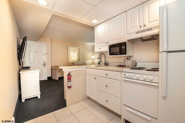 112 - 812 Ocean Ave, Condo with 1 bedrooms, 1 bathrooms and null parking in Ocean City NJ | Image 8