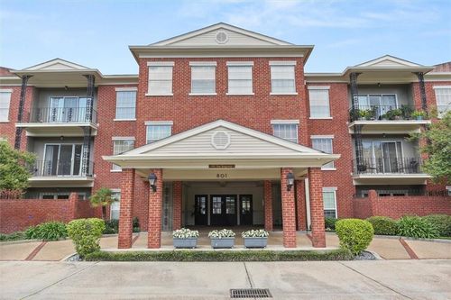 315-801 Rue Burgundy, Metairie, LA, 70005-4637 | Card Image