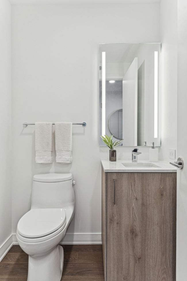 APT-2106 - 211 N Harbor Dr, Condo with 2 bedrooms, 3 bathrooms and 1 parking in Chicago IL | Image 20