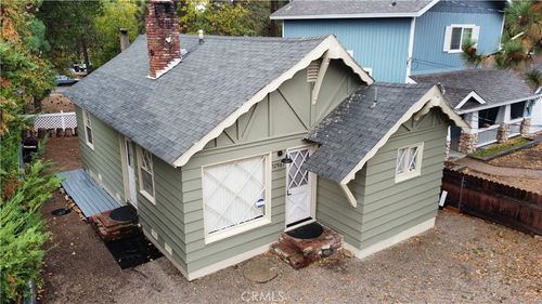 32961 Squirrel Ln, Arrowbear Lk, CA, 92382-7526 | Card Image