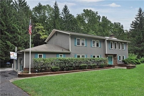 181 Center Grove Rd, Randolph, NJ, 07869-2006 | Card Image