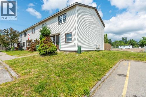 819 Highmeadow Dr, Saint John, NB, E2J3X3 | Card Image