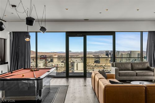 57308-4381 W Flamingo Rd, Las Vegas, NV, 89103-3903 | Card Image