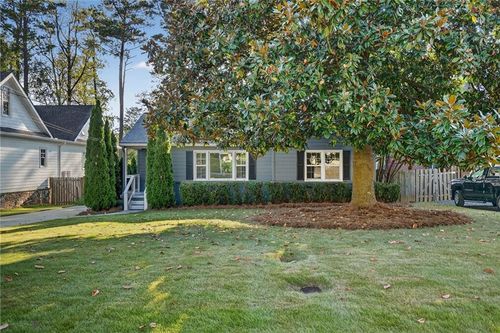 2639 Dogwood Ter Ne, Brookhaven, GA, 30319-3241 | Card Image