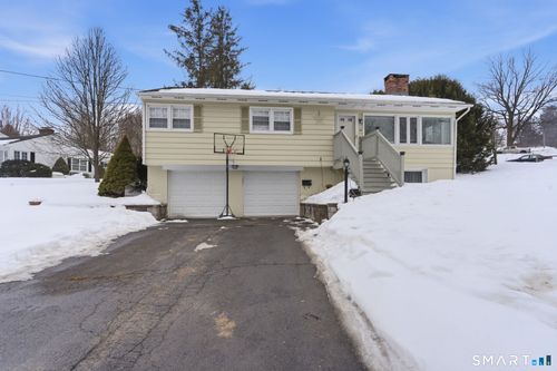 45 Walnut St, Watertown, CT, 06795-1933 | Card Image