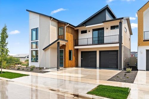 92 N Feather Reed Ave, Meridian, ID, 83642-1439 | Card Image