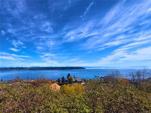 551 Galerno Rd, Campbell River, BC, V9W5X2 | Card Image