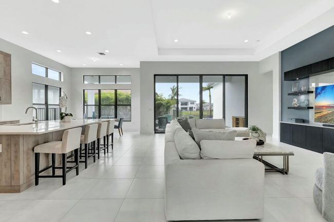 8522 Ganton Dr, House other with 4 bedrooms, 5 bathrooms and null parking in Boca Raton FL | Image 7