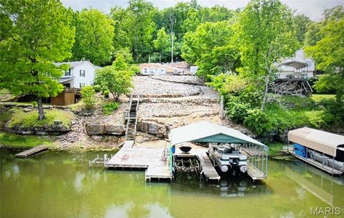 9290 Beach Dr, French Village, MO, 63036-1353 | Card Image
