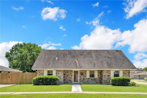 2160 Glouster St, Terrytown, LA, 70056-4432 | Card Image