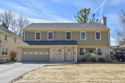 2545 N Swan Blvd, Wauwatosa, WI, 53226-1844 | Card Image