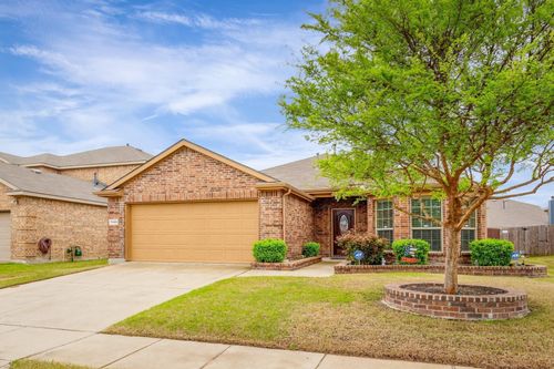 1120 Lake Hollow Dr, Little Elm, TX, 75068-8412 | Card Image
