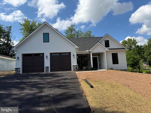 773 Schwanger Rd, ELIZABETHTOWN, PA, 17022-9606 | Card Image