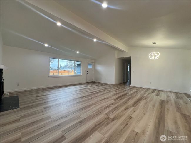 3711 Grandview Dr W, House other with 3 bedrooms, 3 bathrooms and 2 parking in University Place WA | Image 13