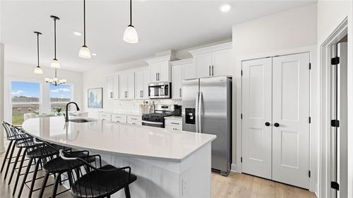 20803 W 188th Ter, Spring Hill, KS, 66083-6110 | Card Image