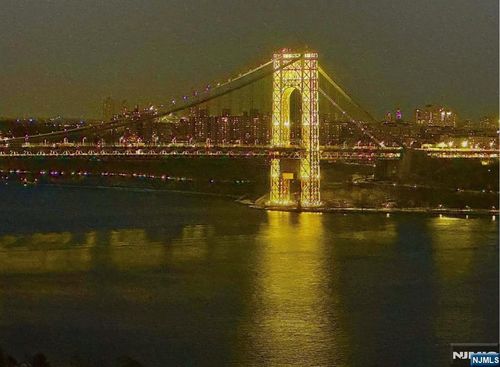 1 Horizon Rd, Fort Lee, NJ, 07024-6502 | Card Image