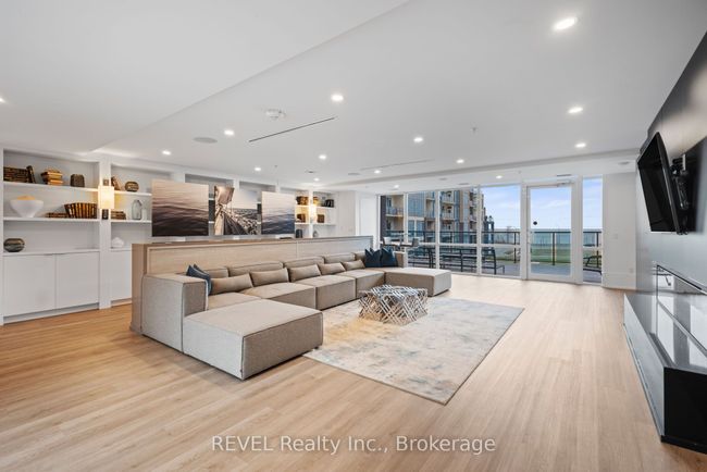 410 - 16 Concord Pl, Condo with 2 bedrooms, 1 bathrooms and null parking in Grimsby ON | Image 30