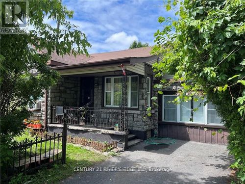 620 1st St E, Cornwall, ON, K6H1M1 | Card Image