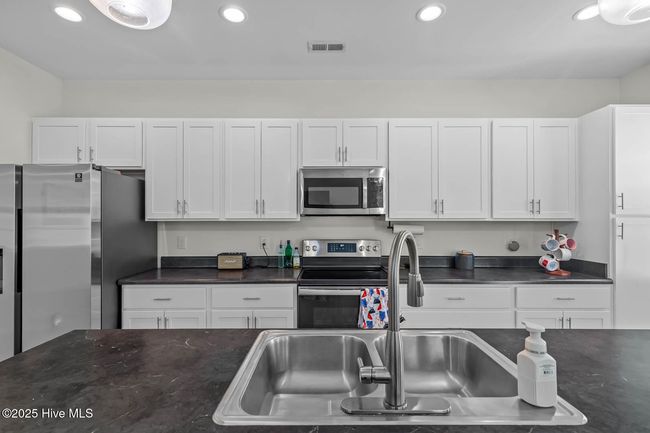 146 Poplar St, House other with 3 bedrooms, 3 bathrooms and null parking in Jacksonville NC | Image 24
