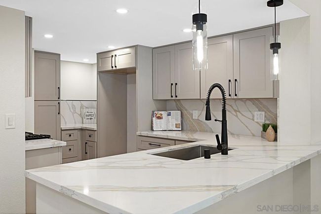 UNIT-243 - 9899 Scripps Westview Way, Condo with 2 bedrooms, 1 bathrooms and 1 parking in San Diego CA | Image 6