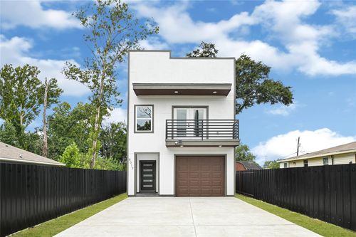 8017 Phillips St, Houston, TX, 77088-5933 | Card Image