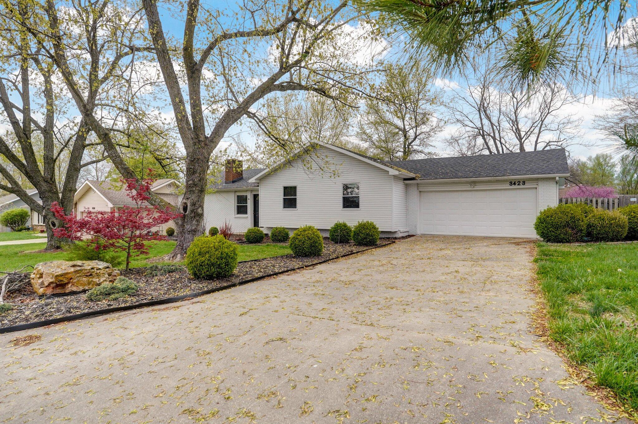 Sexton St, Springfield, MO 65810