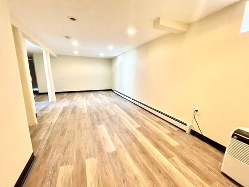 b-129 Highland Ave, Waterbury, CT, 06708-2757 | Card Image