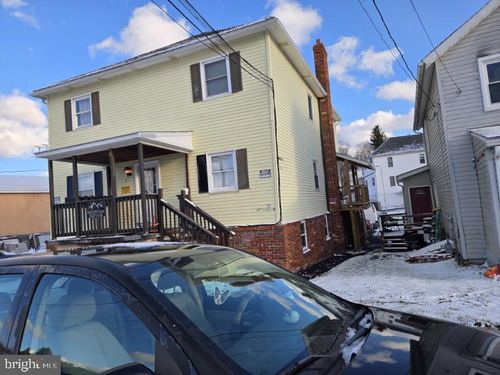 8 Hill St, FROSTBURG, MD, 21532-2235 | Card Image