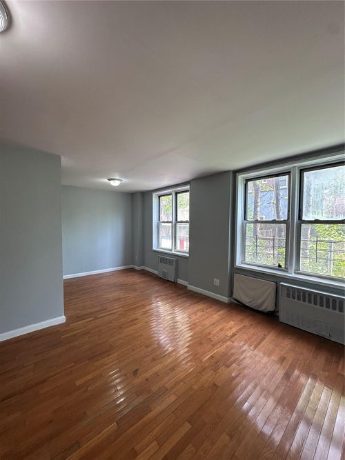 ste-1c-86 60th Ave, Elmhurst, NY, 11373-5503 | Card Image