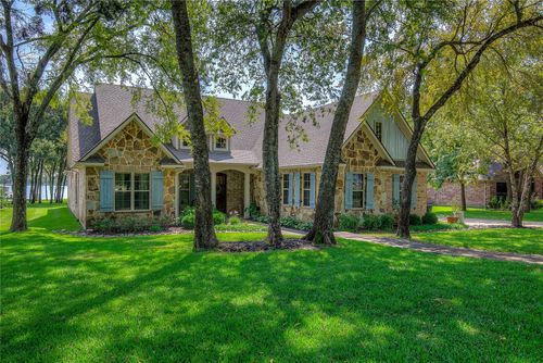 560 Center Rd, Point, TX, 75472-7501 | Card Image