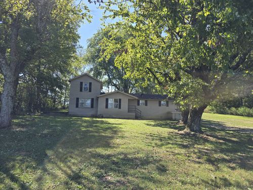 2606 Cave Springs Rd, Springfield, TN, 37172-6108 | Card Image