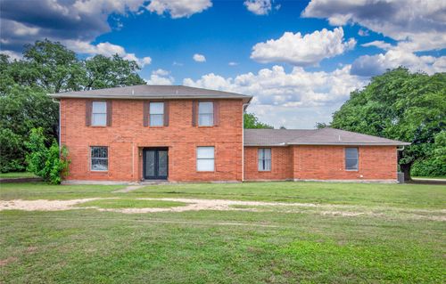 1405 Southwood Hills Dr, Taylor, TX, 76574-4851 | Card Image