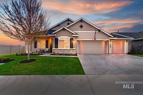 2080 N Thorndale Ave, Kuna, ID, 83634-3560 | Card Image
