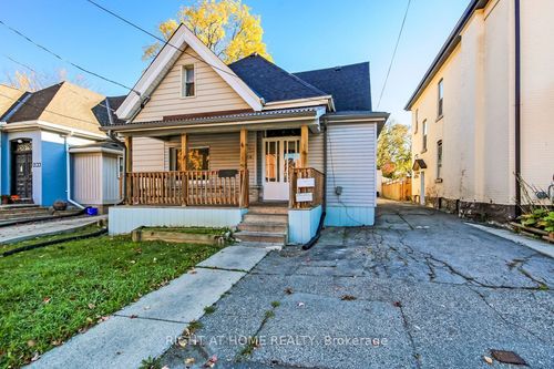 106 High St, London, ON, N6C4K1 | Card Image
