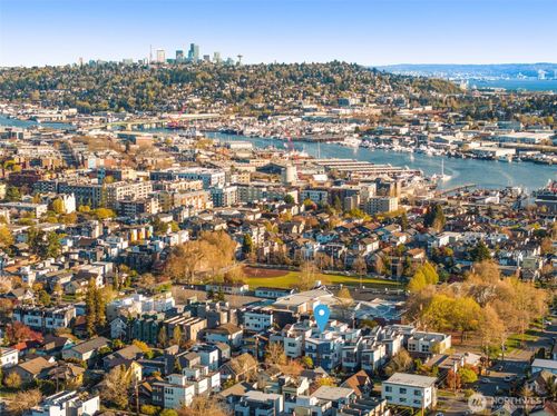 2647 A Nw 63rd St, Seattle, WA, 98107 | Card Image