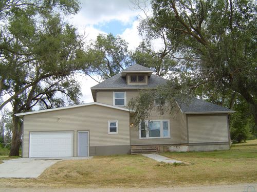 112 Central Ave, Hawarden, IA, 51023-2430 | Card Image