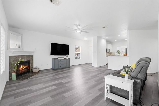 17810 Acorn Field Trl, House other with 5 bedrooms, 3 bathrooms and 2 parking in Humble TX | Image 7