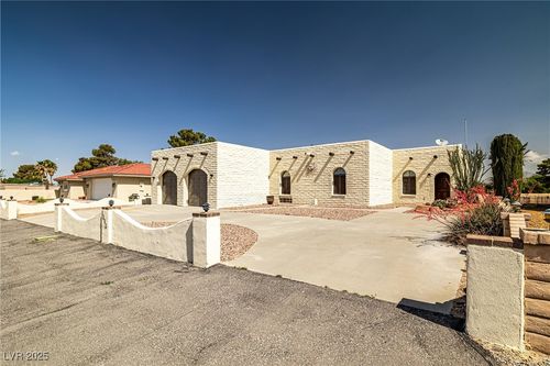 1320 Daytona St, Pahrump, NV, 89048-5617 | Card Image