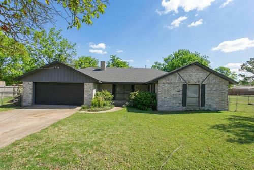 308 E Cottonwood St, Leonard, TX, 75452-2240 | Card Image