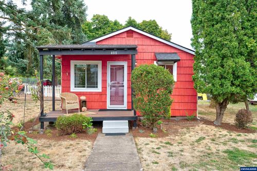 488 B St, Independence, OR, 97351-2017 | Card Image