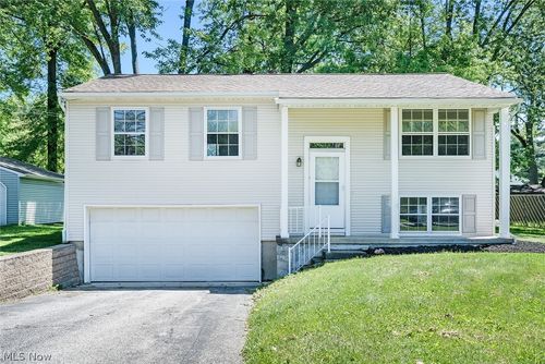 3765 Boston Ave Se, Warren, OH, 44484-3715 | Card Image