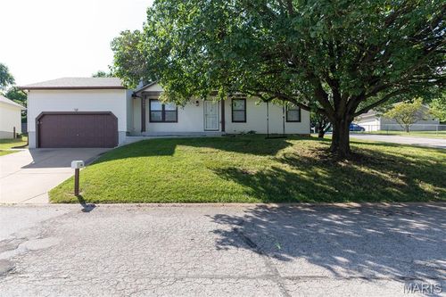 1409 Castle Mill Dr, Arnold, MO, 63010-4658 | Card Image
