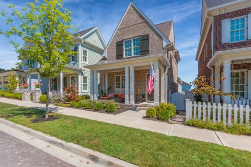 636 Danny Ln, Franklin, TN, 37064-4334 | Card Image