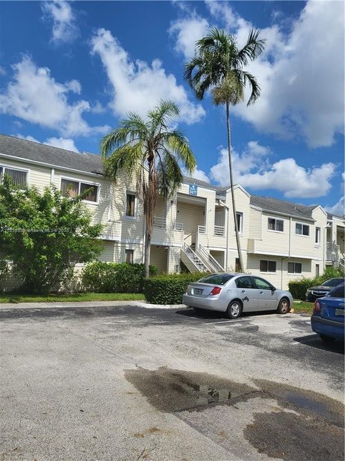 apt-103-3477 Nw 44th St, Lauderdale Lakes, FL, 33309-4260 | Card Image