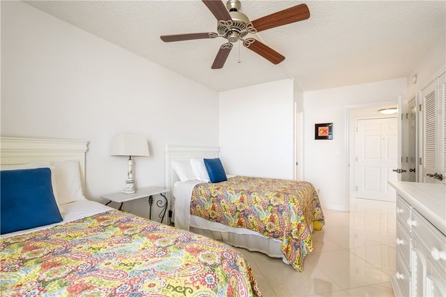 APT-702S - 3554 Ocean Dr, House attached with 2 bedrooms, 2 bathrooms and null parking in Vero Beach FL | Image 27