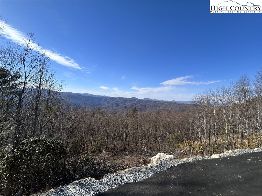 Land in Deep Gap 5