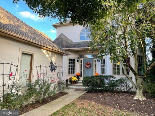 327 Overlook Ln, CONSHOHOCKEN, PA, 19428-2645 | Card Image