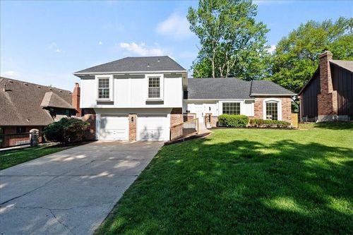 10310 Eby St, Overland Park, KS, 66212-4357 | Card Image