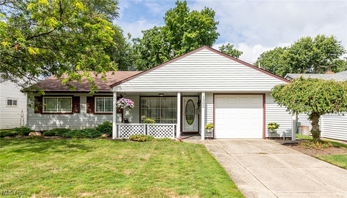 Ranchland Dr, Cleveland, OH 44124