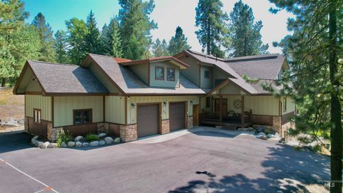 212 Riovista, McCall, ID, 83638 | Card Image